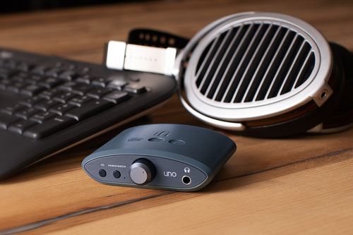 iFi audio Uno - wzmacniacz słuchawkowy z przetwornikiem DAC USB