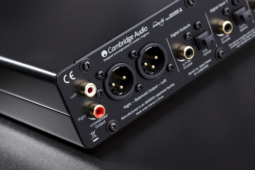 Cambridge Audio DacMagic Plus - przetwornik cyfrowo-analogowy DAC USB ze wzmacniaczem słuchawkowym