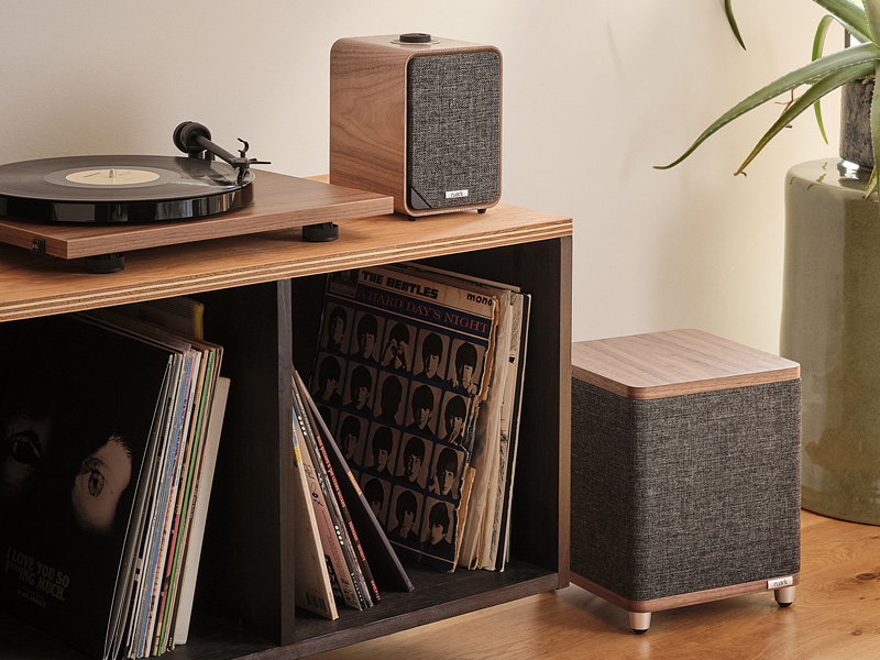 Ruark Audio RS1 - subwoofer aktywny w kolorze Rich Walnut